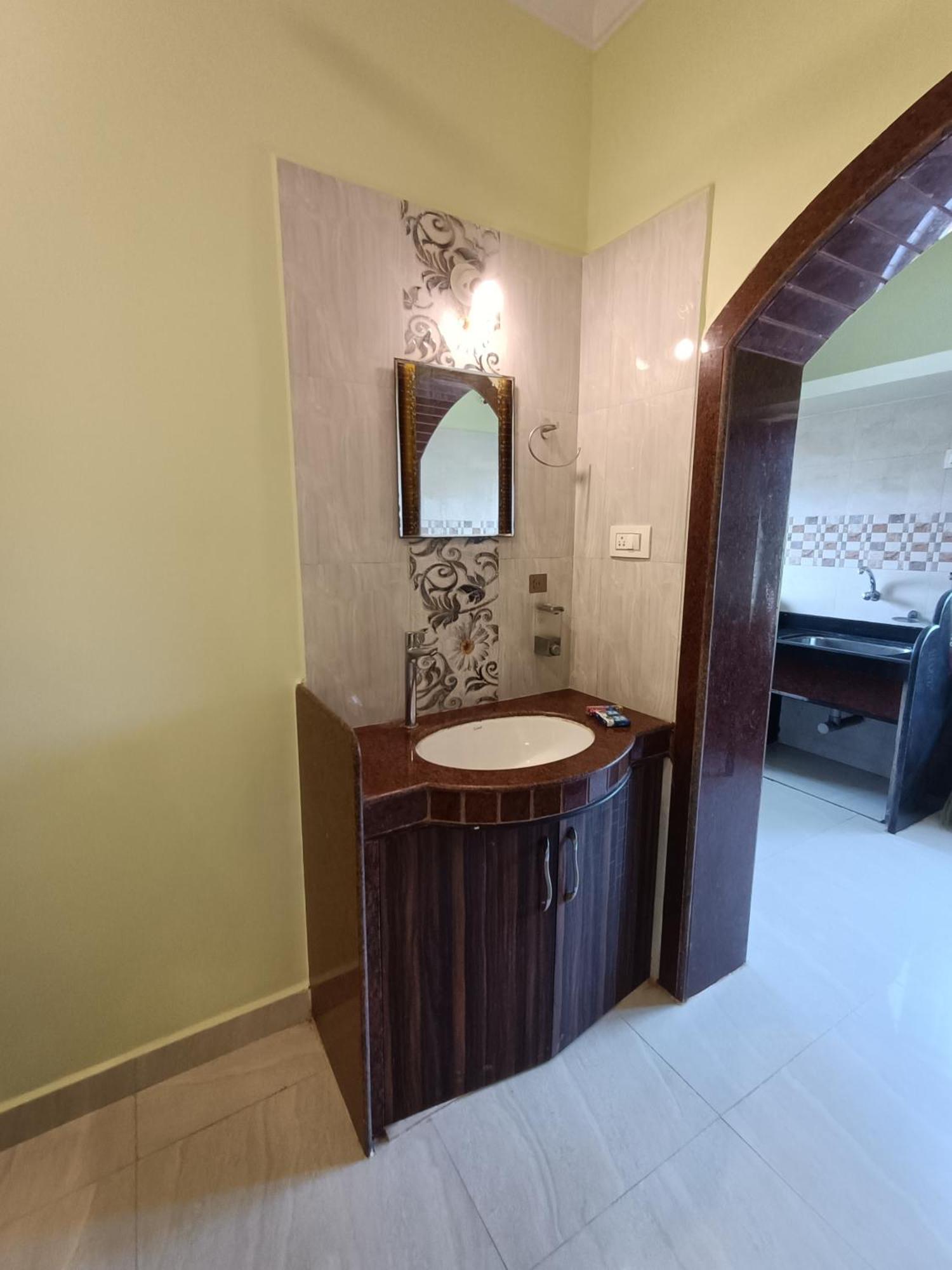 Pappa'S Guest House Arambol Exterior photo